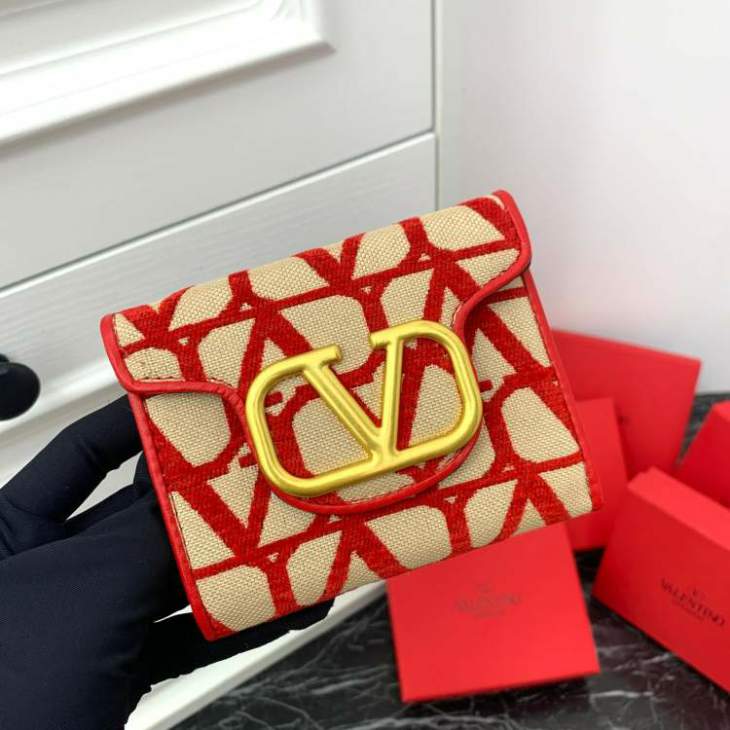 Picture of Valentino Handbags _SKUfw165506081fw